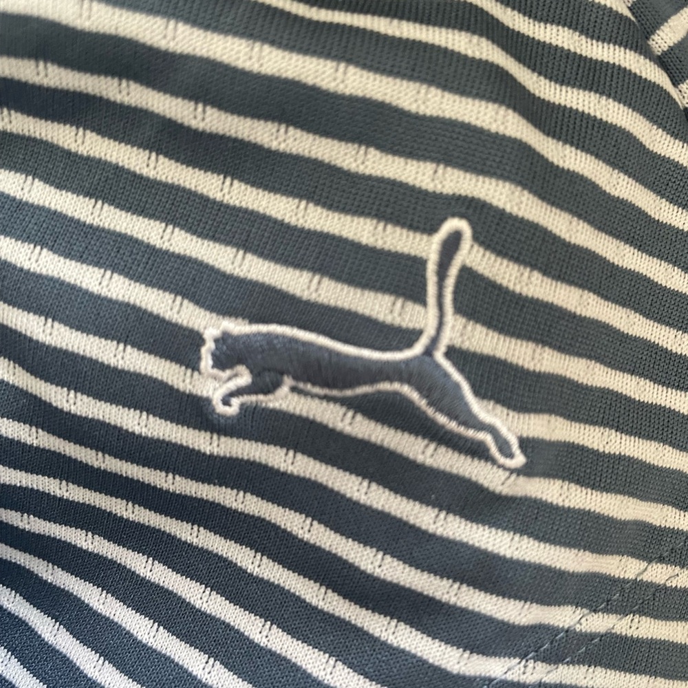 Puma golf short sleeve v neck top size Large- dusty blue and white stripe - Picture 6 of 10